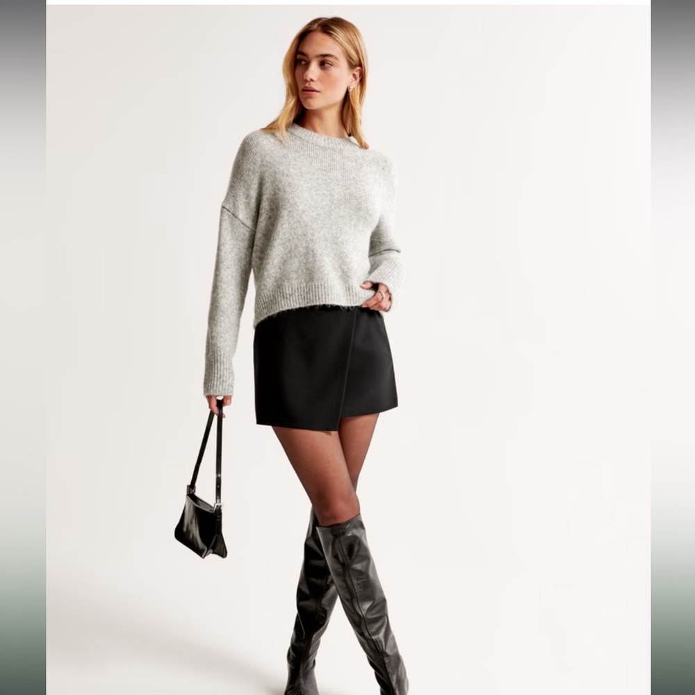 Abercrombie Scarlett Wrap Mini Skort